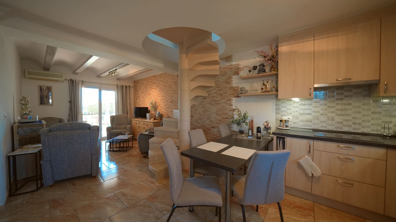 3 bedroom Townhouse for sale in Els Poblets with pool garage - € 299,000 (Ref: 9867597)