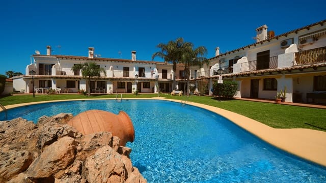 Casa de 3 habitaciones en Els Poblets en venta con piscina - 299.000 € (Ref: 9867597)
