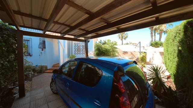 Casa de 3 habitaciones en Els Poblets en venta con piscina - 299.000 € (Ref: 9867597)