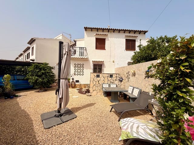 Casa de 3 habitaciones en Els Poblets en venta con piscina - 299.000 € (Ref: 9867597)