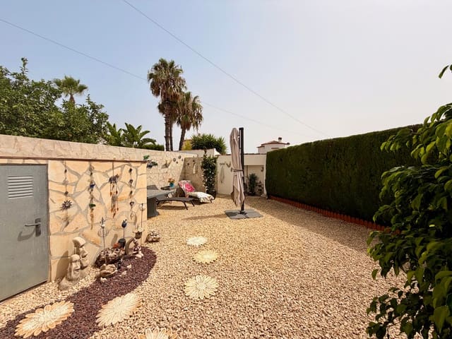 Casa de 3 habitaciones en Els Poblets en venta con piscina - 299.000 € (Ref: 9867597)