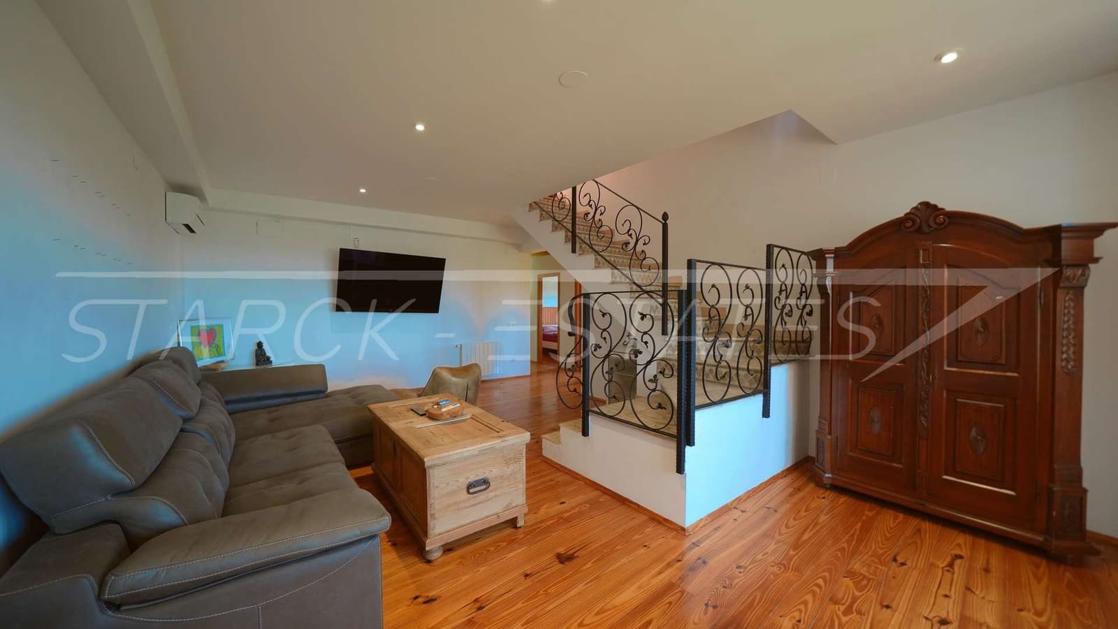 4 soverom Villa til salgs i Oliva med svømmebasseng - € 465 000 (Ref: 9905207)