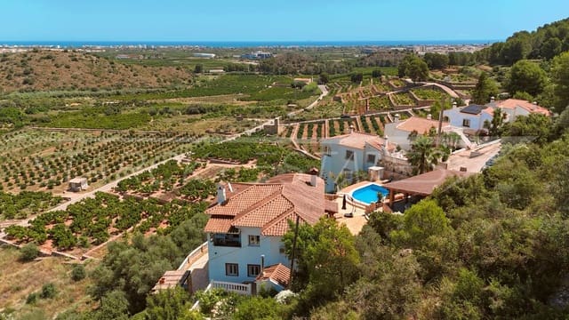 4 soverom Villa til salgs i Oliva Pueblo, Oliva med svømmebasseng - € 465 000 (Ref: 9905207)