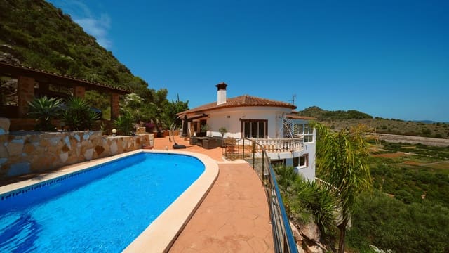 4 soveværelse Villa til salg i Oliva Pueblo, Oliva med swimmingpool - € 465.000 (Ref: 9905207)