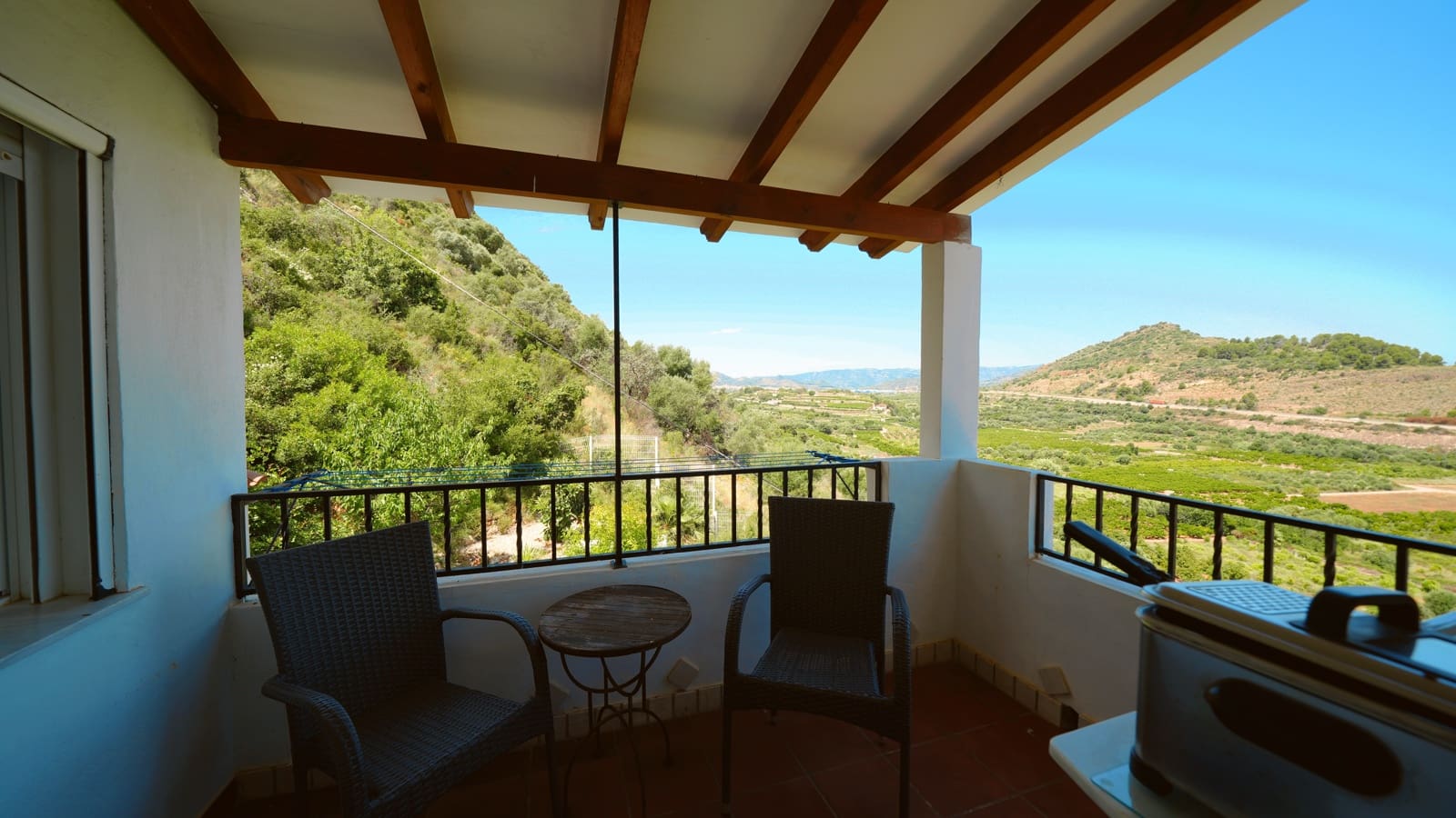 4 bedroom Villa for sale in Oliva with pool garage - € 465,000 (Ref: 9905207)