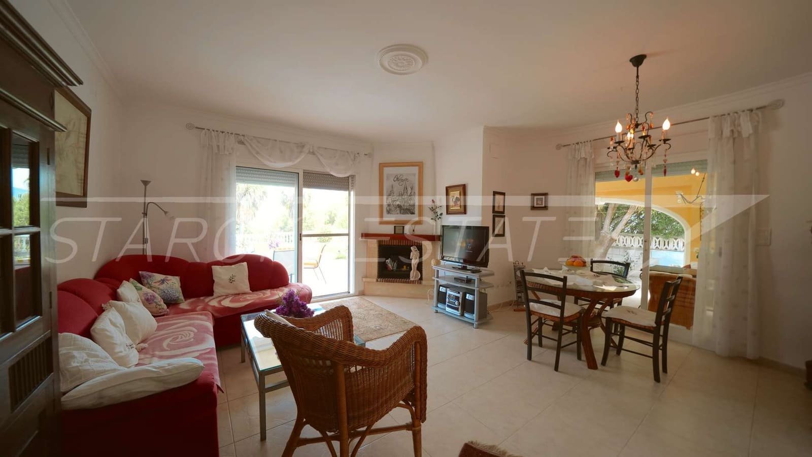2 bedroom Villa for sale in Beniarbeig with pool - € 435,000 (Ref: 9917612)