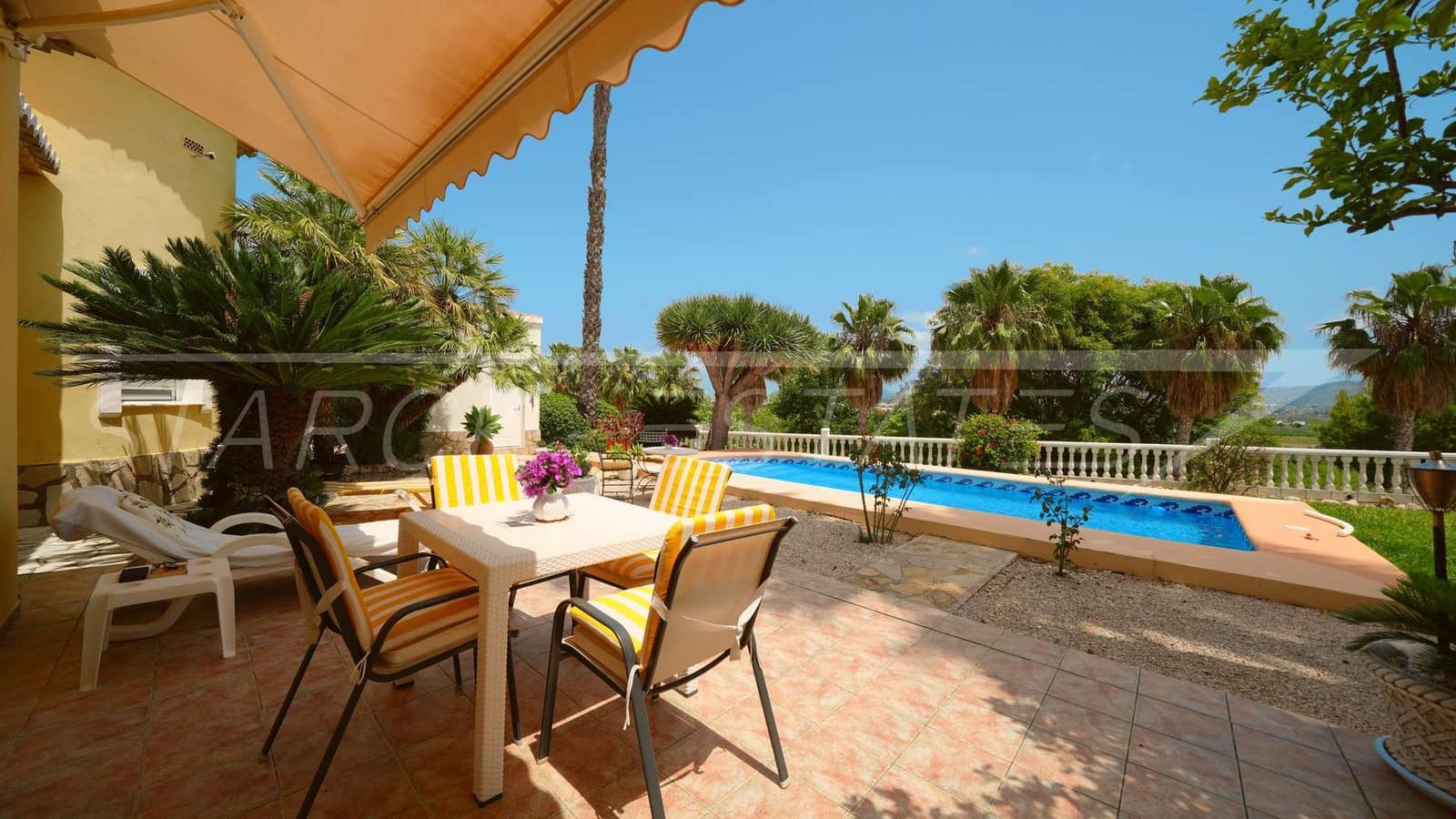 2 bedroom Villa for sale in Beniarbeig with pool - € 435,000 (Ref: 9917612)