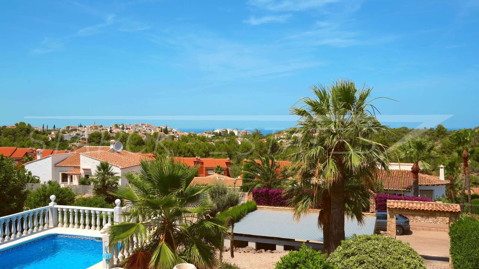 3 bedroom Villa for sale in Rafol de Almunia with pool garage - € 435,000 (Ref: 9926585)