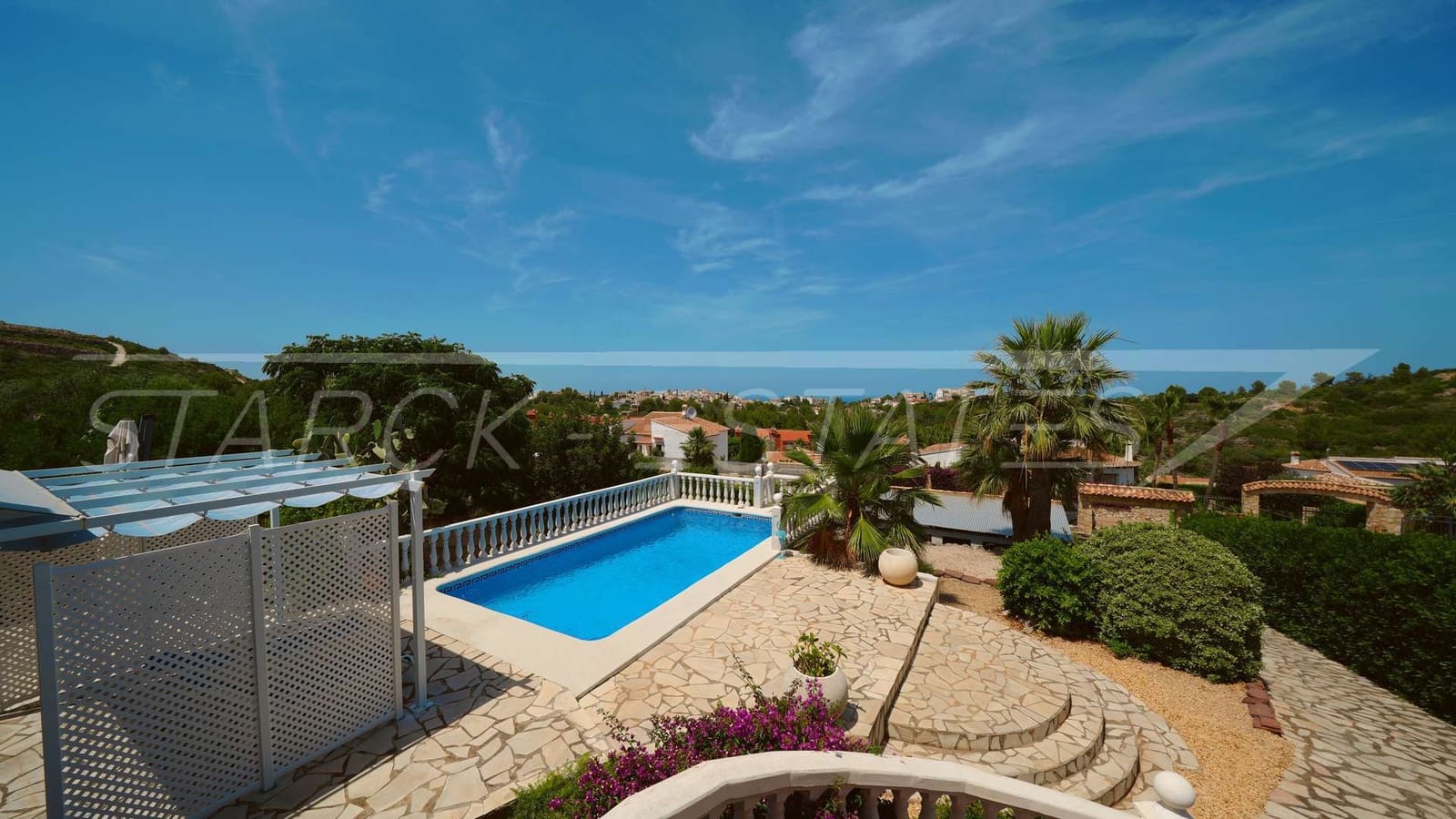 3 bedroom Villa for sale in Rafol de Almunia with pool garage - € 435,000 (Ref: 9926585)