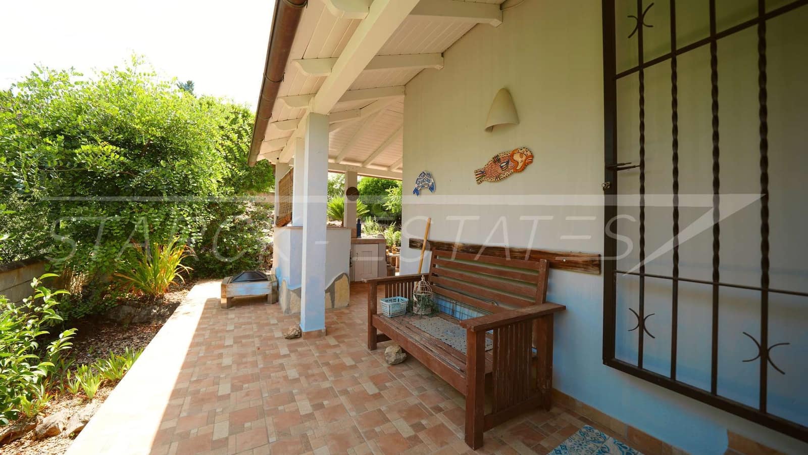 3 bedroom Villa for sale in Rafol de Almunia with pool garage - € 435,000 (Ref: 9926585)