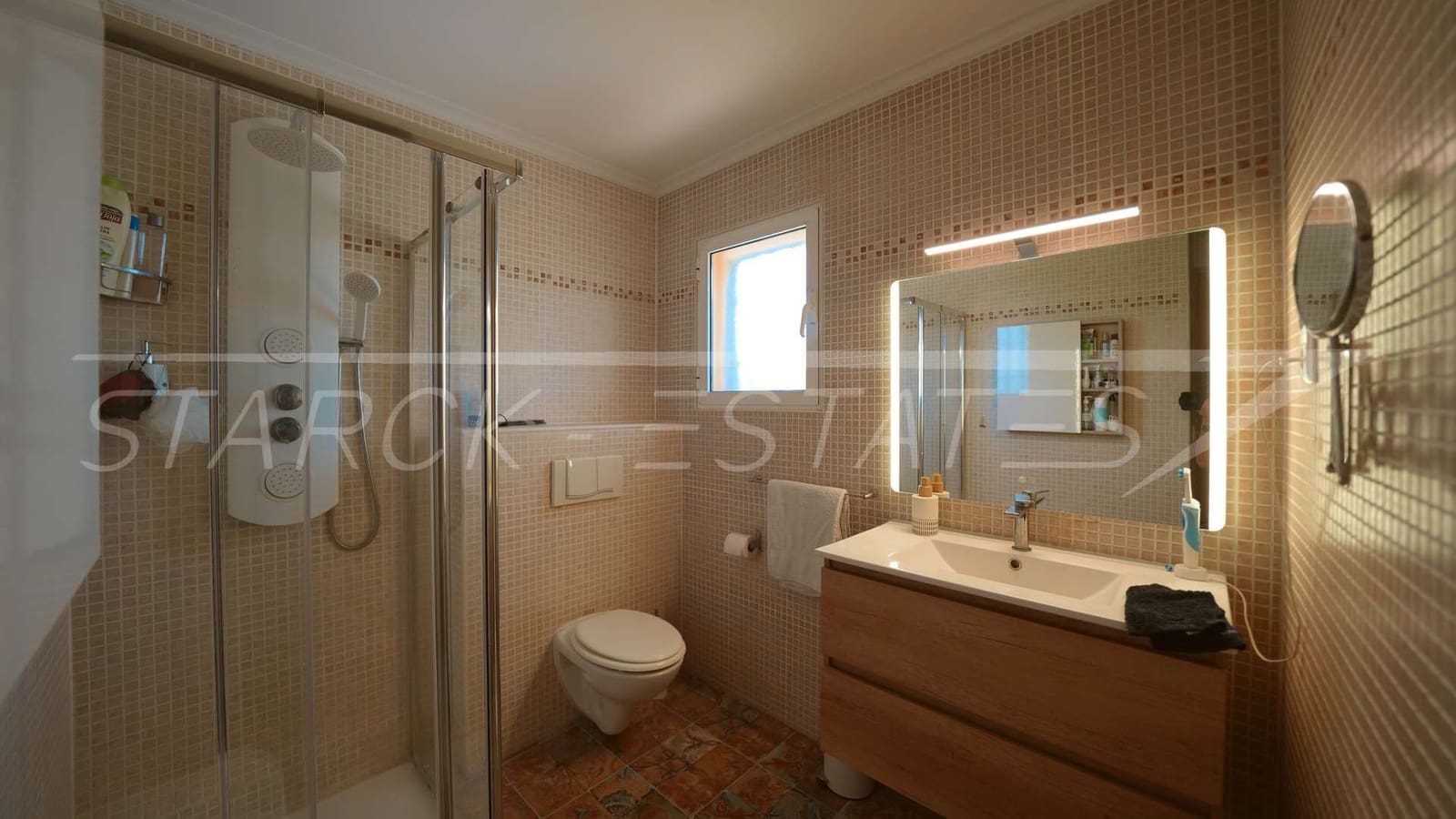 3 bedroom Villa for sale in Rafol de Almunia with pool garage - € 435,000 (Ref: 9926585)
