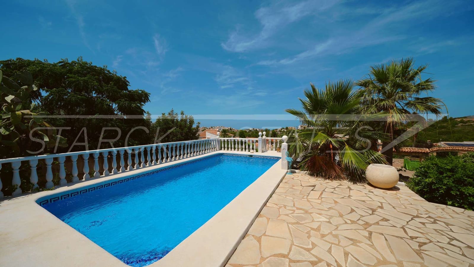 3 bedroom Villa for sale in Rafol de Almunia with pool garage - € 435,000 (Ref: 9926585)