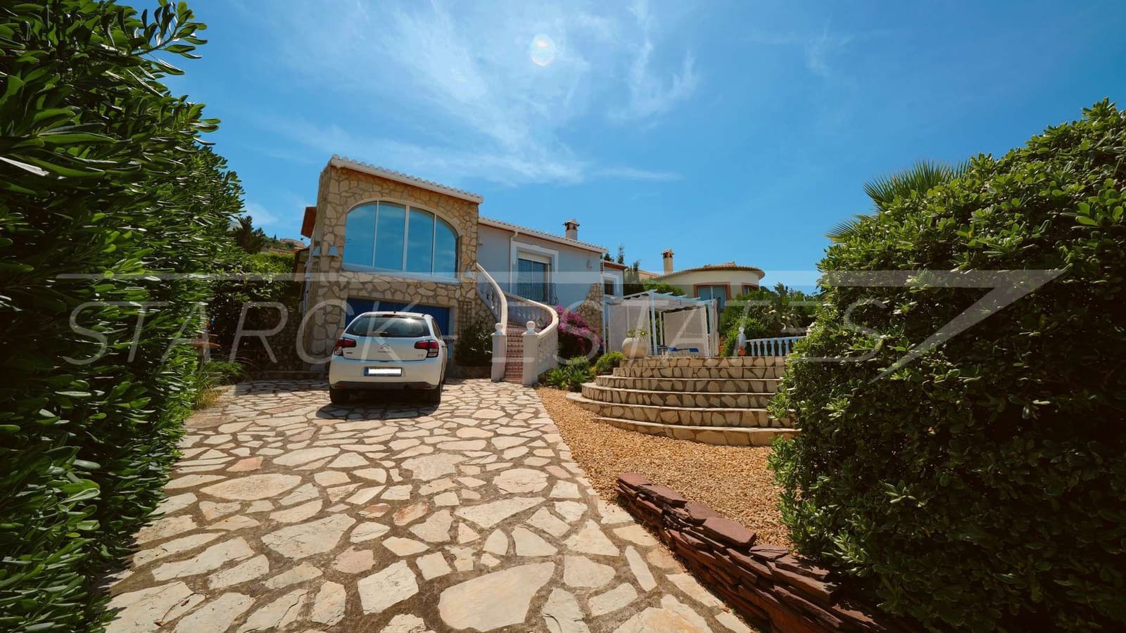 3 bedroom Villa for sale in Rafol de Almunia with pool garage - € 435,000 (Ref: 9926585)