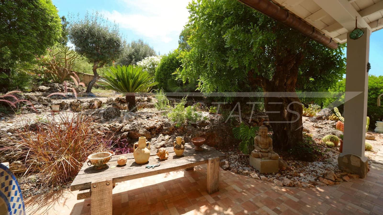 3 bedroom Villa for sale in Rafol de Almunia with pool garage - € 435,000 (Ref: 9926585)