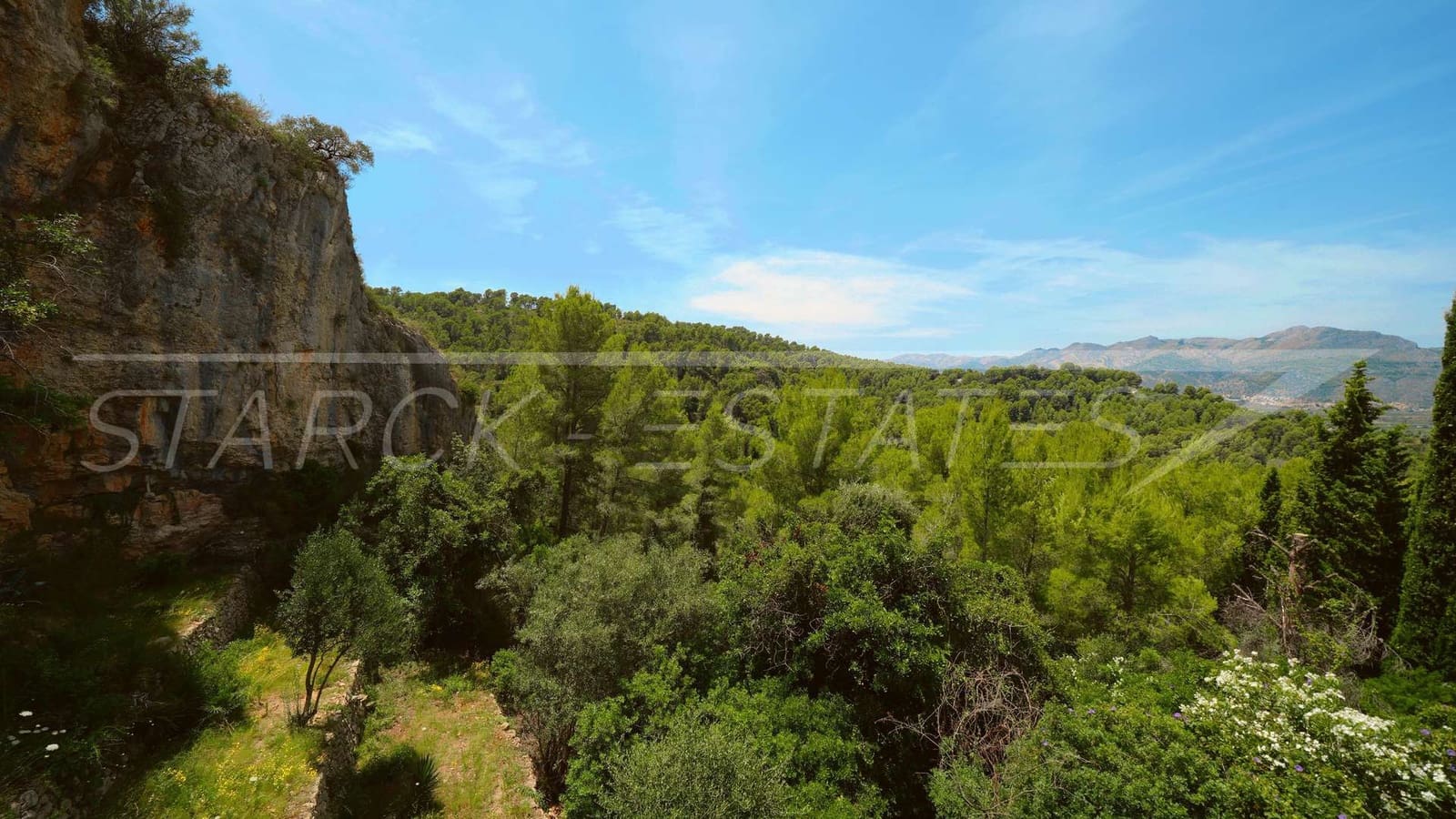 3 bedroom Villa for sale in Benidoleig - € 325,000 (Ref: 9926643)