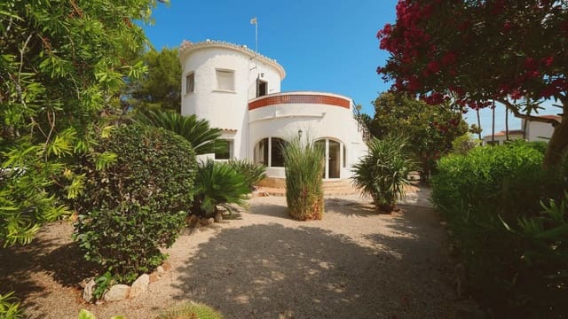 3 quarto Moradia para venda em Els Poblets com piscina - 499 000 € (Ref: 9928374)