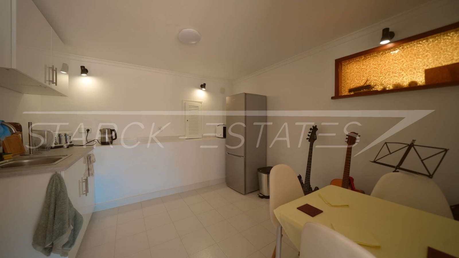 3 bedroom Villa for sale in Benidoleig with pool - € 475,000 (Ref: 9932437)