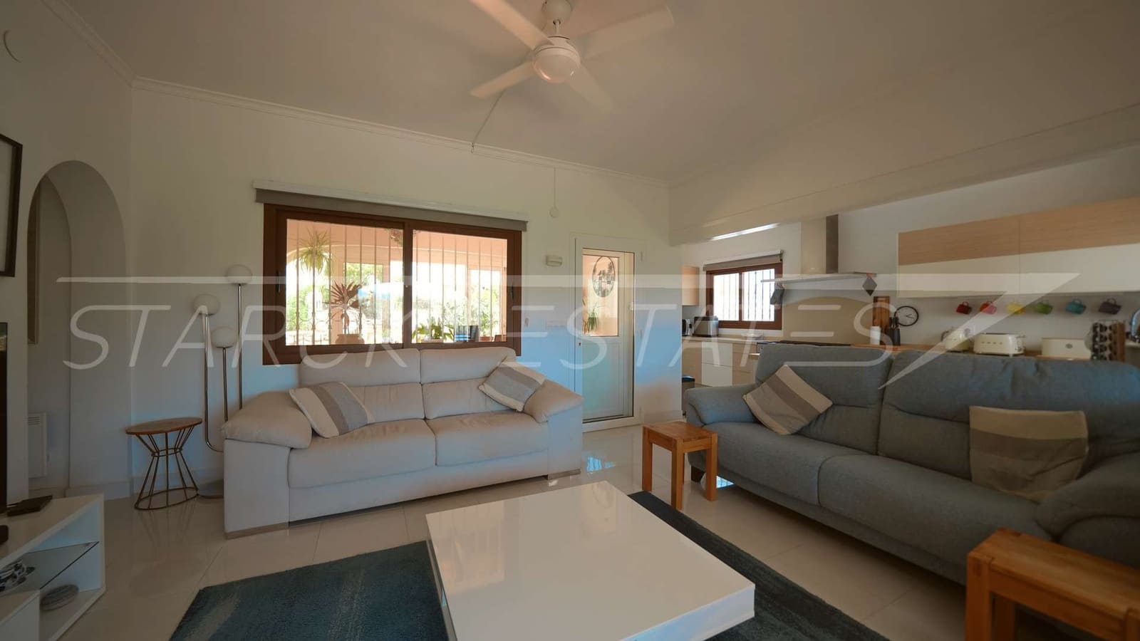 3 bedroom Villa for sale in Benidoleig with pool - € 475,000 (Ref: 9932437)