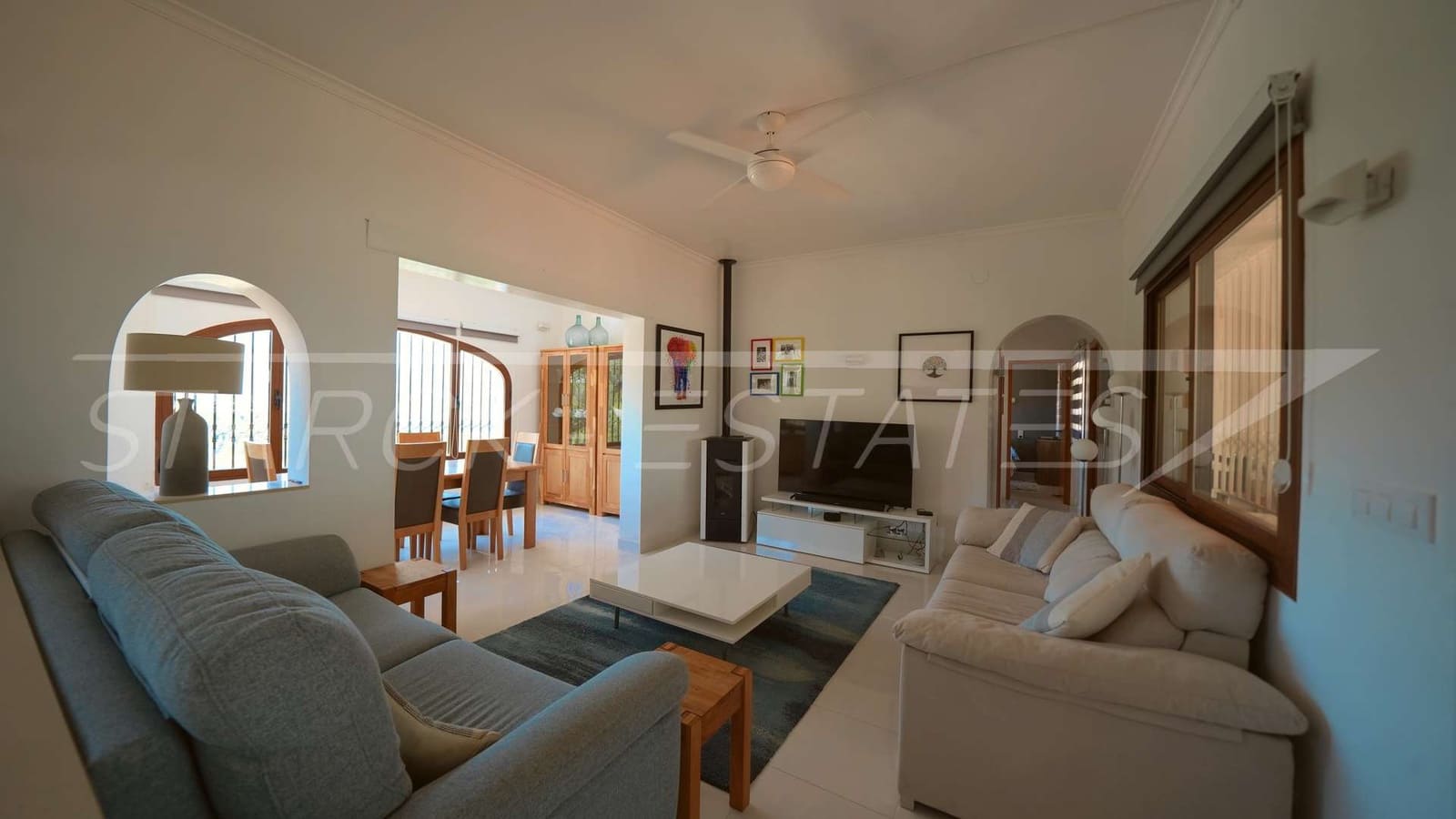 3 bedroom Villa for sale in Benidoleig with pool - € 475,000 (Ref: 9932437)