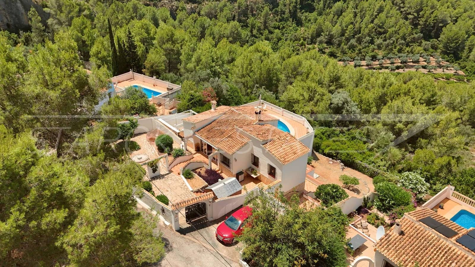 3 bedroom Villa for sale in Benidoleig with pool - € 475,000 (Ref: 9932437)