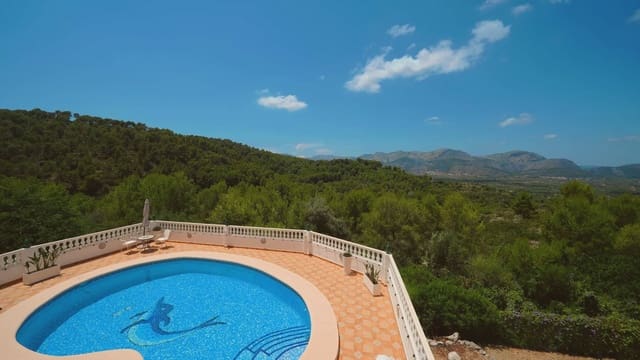 3 bedroom Villa for sale in Benidoleig with pool - € 475,000 (Ref: 9932437)
