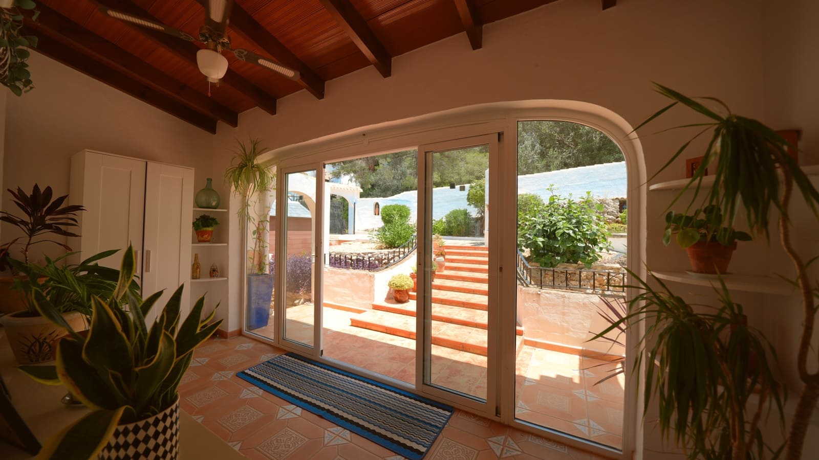 3 bedroom Villa for sale in Benidoleig with pool garage - € 475,000 (Ref: 9932437)