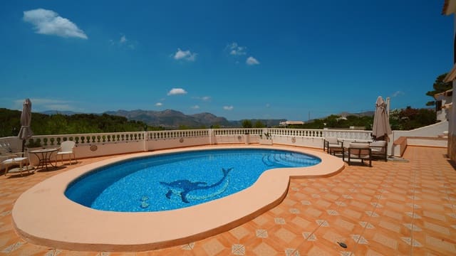 3 Zimmer Villa zu verkaufen in Benidoleig mit Pool Garage - 475.000 € (Ref: 9932437)