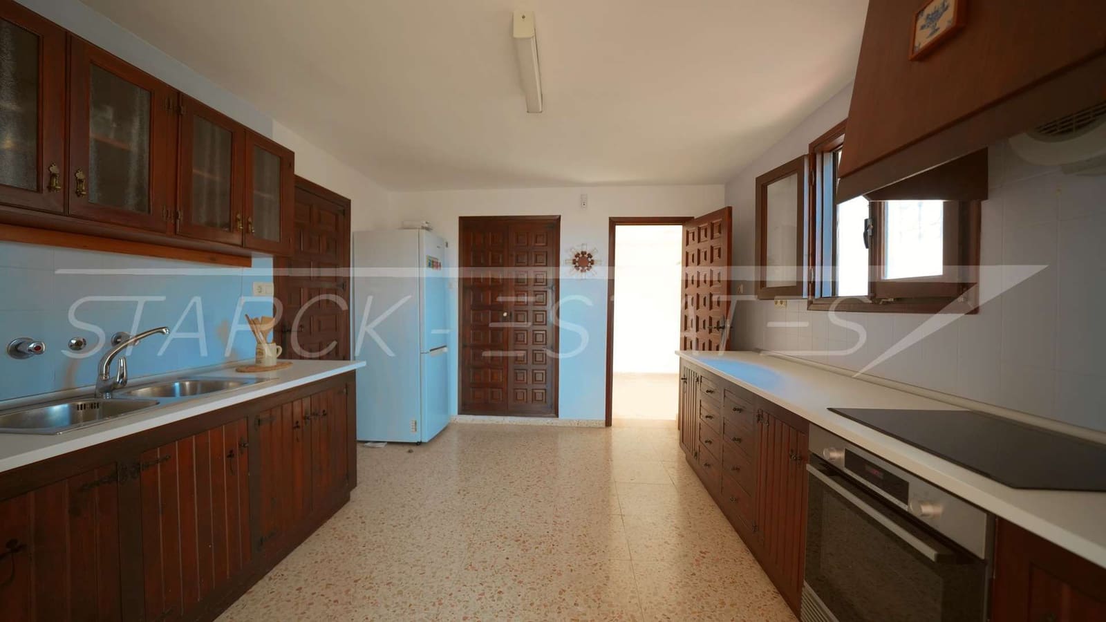 4 soverom Villa til salgs i Benissa med svømmebasseng garasje - € 760 000 (Ref: 9955437)