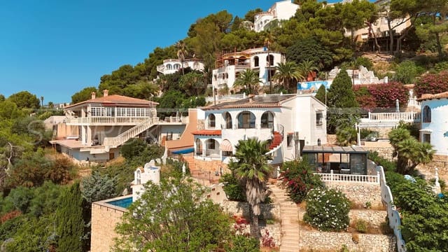 4 soverom Villa til salgs i Benissa med svømmebasseng garasje - € 760 000 (Ref: 9955437)