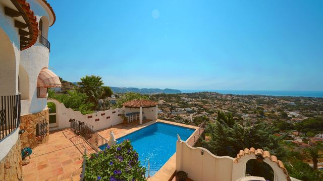 4 quarto Moradia para venda em Benissa com piscina garagem - 760 000 € (Ref: 9955437)