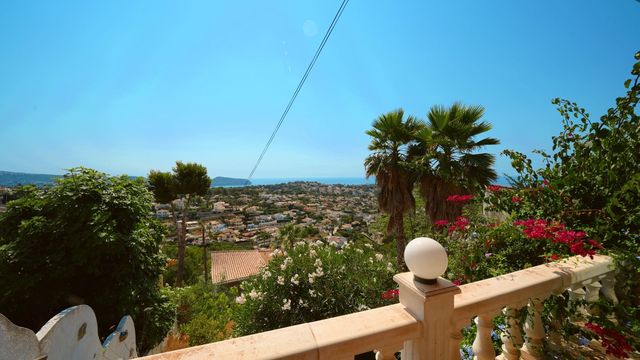 4 quarto Moradia para venda em Benissa com piscina garagem - 760 000 € (Ref: 9955437)