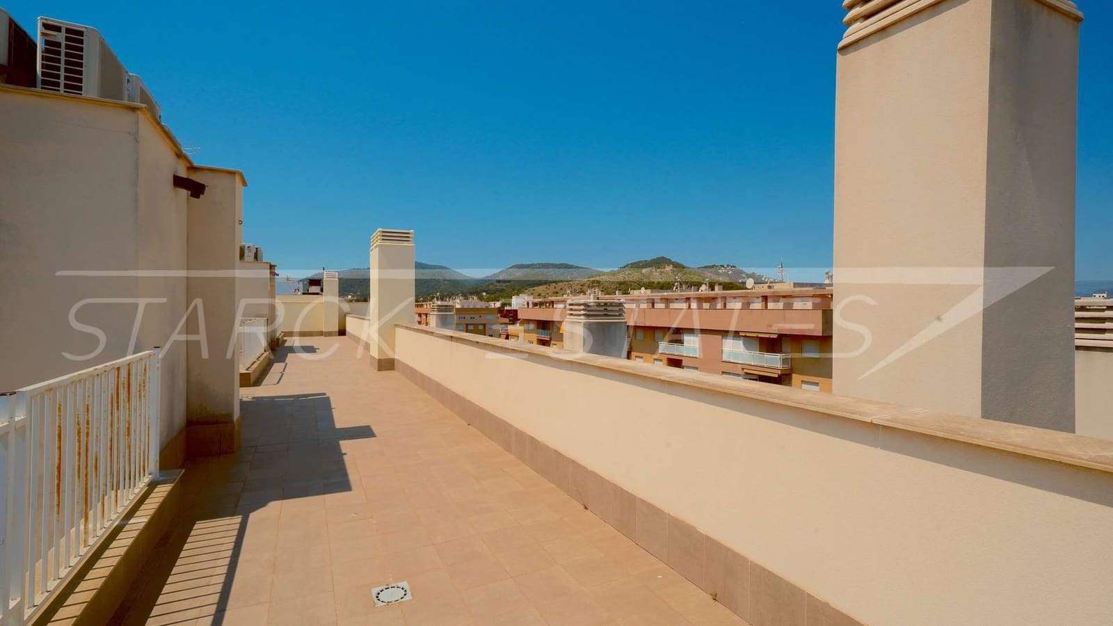 2 bedroom Terraced Villa for sale in Oliva with garage - € 150,000 (Ref: 9955994)
