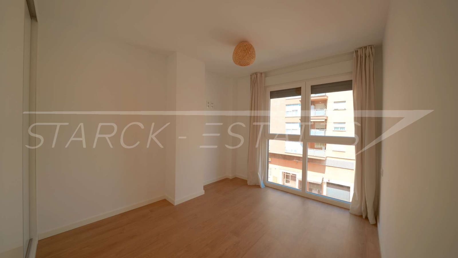 2 bedroom Terraced Villa for sale in Oliva with garage - € 150,000 (Ref: 9955994)