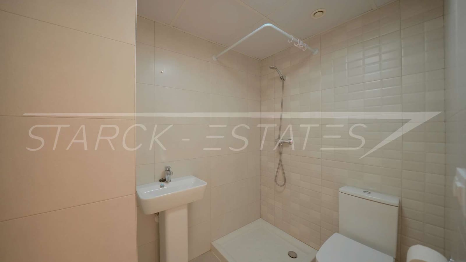2 bedroom Terraced Villa for sale in Oliva with garage - € 150,000 (Ref: 9955994)