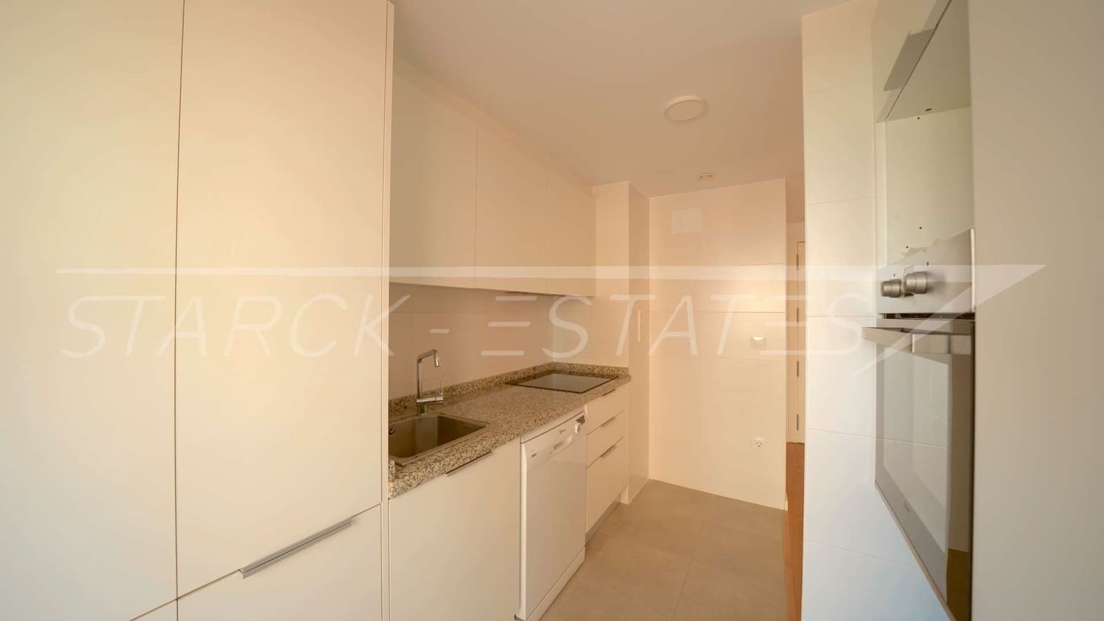 2 bedroom Terraced Villa for sale in Oliva with garage - € 150,000 (Ref: 9955994)