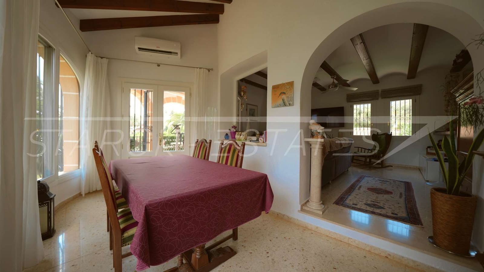 2 Zimmer Villa zu verkaufen in Denia mit Pool Garage - 495.000 € (Ref: 9956702)