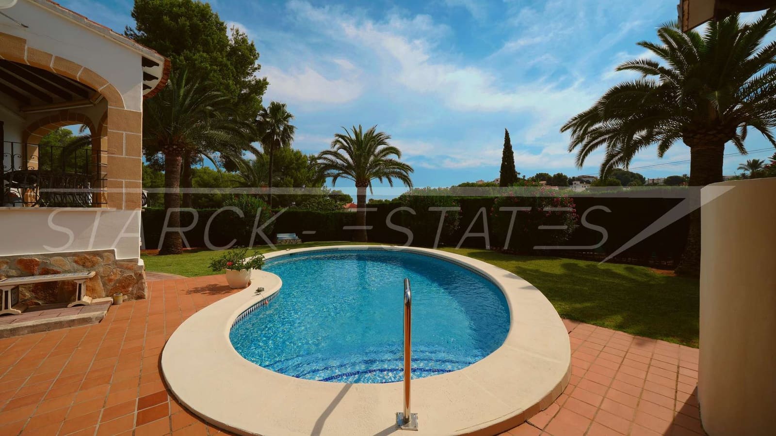 2 Zimmer Villa zu verkaufen in Denia mit Pool Garage - 495.000 € (Ref: 9956702)