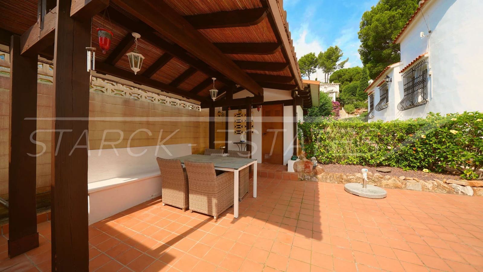 2 Zimmer Villa zu verkaufen in Denia mit Pool Garage - 495.000 € (Ref: 9956702)