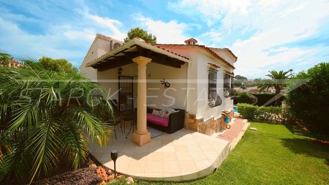 2 soverom Villa til salgs i Centro Urbano, Dénia med svømmebasseng garasje - € 495 000 (Ref: 9956702)