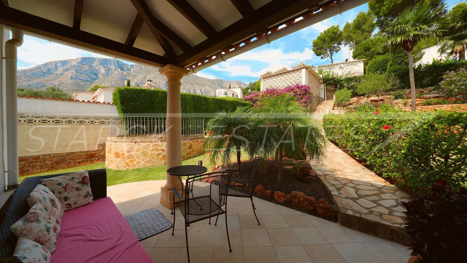 2 Zimmer Villa zu verkaufen in Denia mit Pool Garage - 495.000 € (Ref: 9956702)