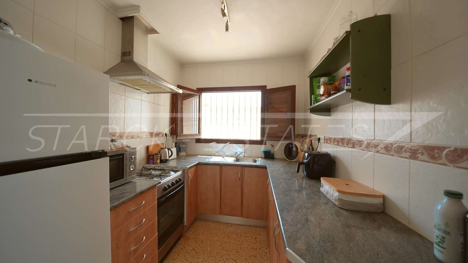 4 slaapkamer Villa te koop in L'Atzuvia met zwembad - € 350.000 (Ref: 9964598)