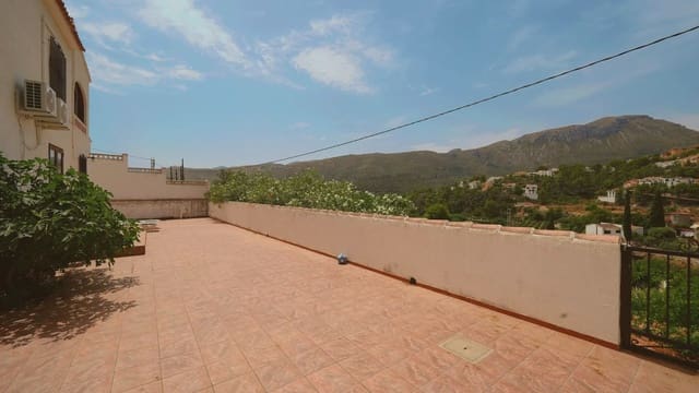 4 bedroom Villa for sale in L'Atzúvia with pool - € 350,000 (Ref: 9964598)
