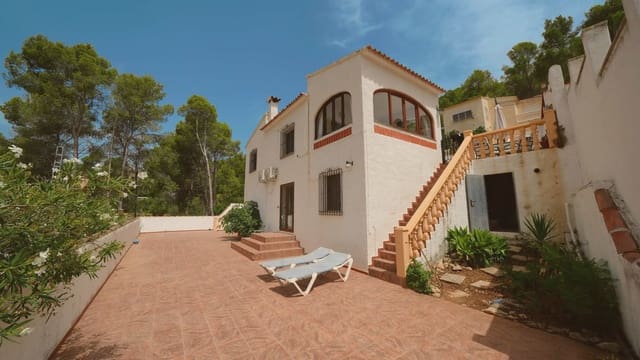 4 bedroom Villa for sale in L'Atzúvia with pool - € 350,000 (Ref: 9964598)