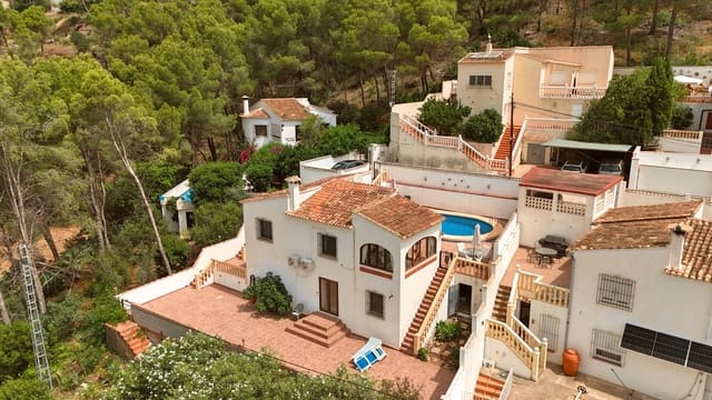 4 soverom Villa til salgs i Adsubia, Javea / Xàbia med svømmebasseng - € 350 000 (Ref: 9964598)