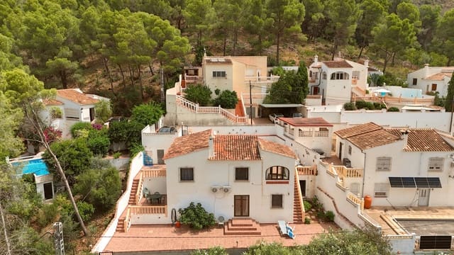 4 soverom Villa til salgs i Adsubia, Javea / Xàbia med svømmebasseng - € 350 000 (Ref: 9964598)