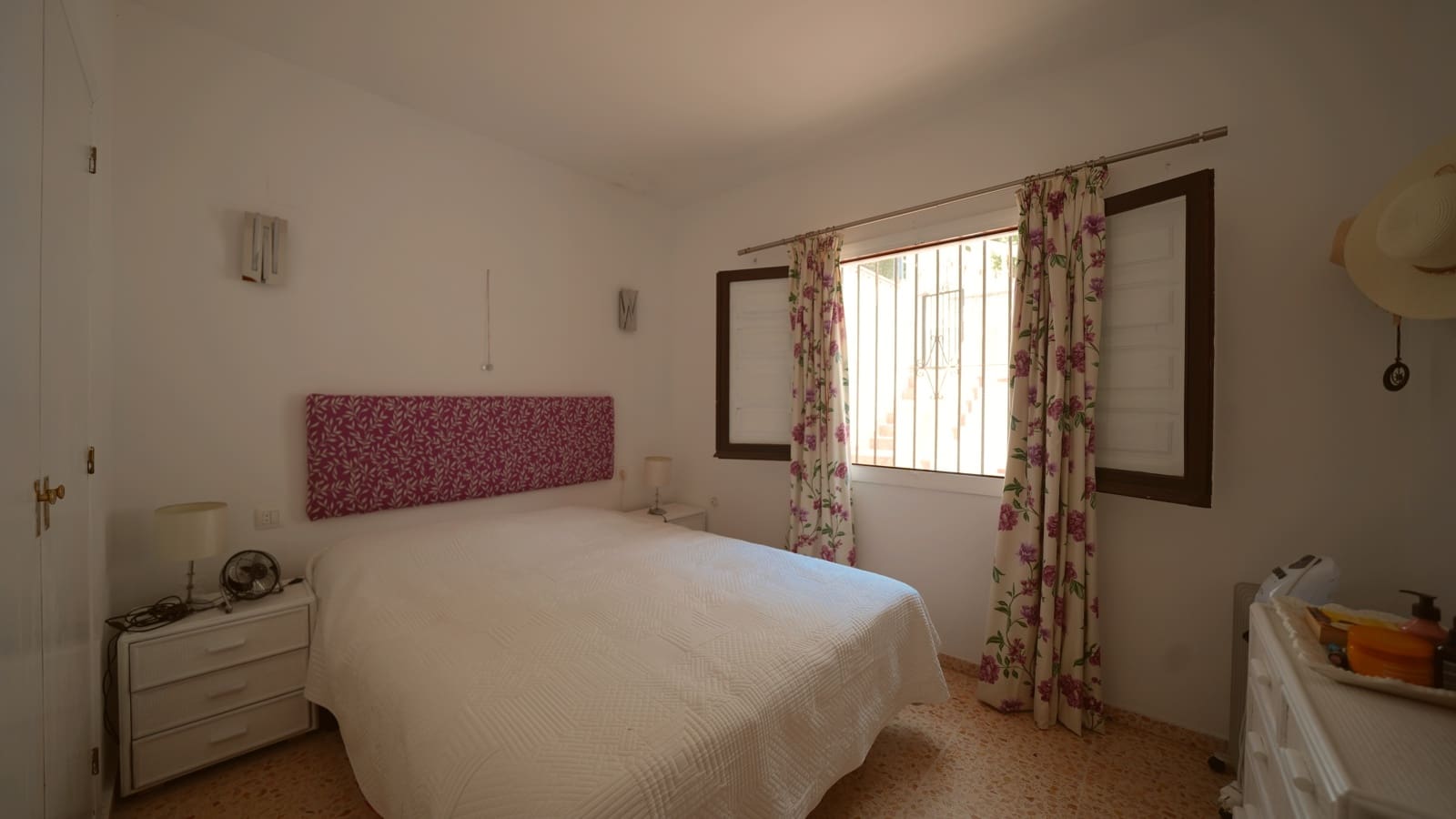 4 quarto Moradia para venda em Adsubia com piscina garagem - 350 000 € (Ref: 9964598)
