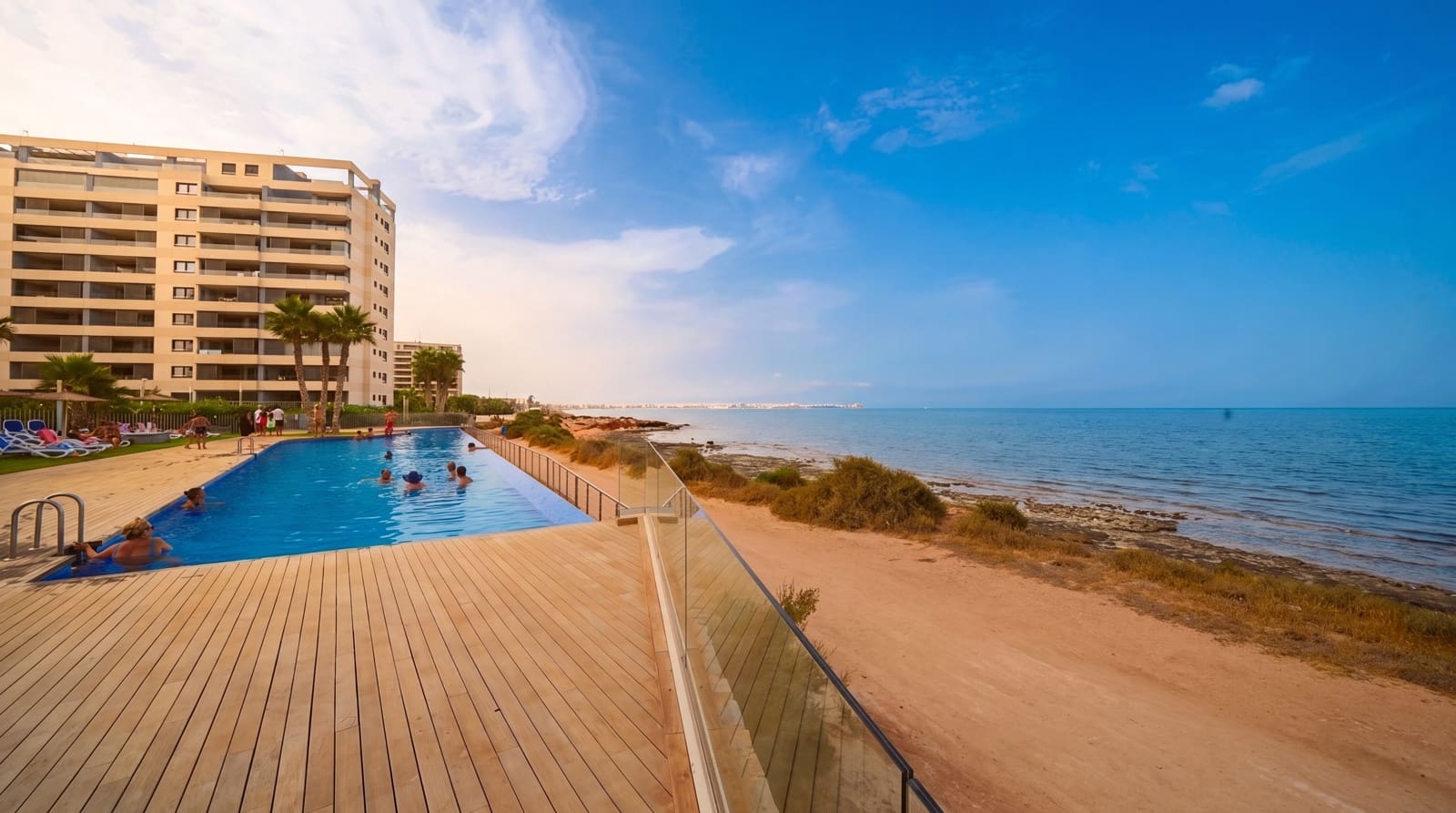 2 bedroom Apartment for sale in Punta Prima with pool garage - € 540,000 (Ref: 9977933)