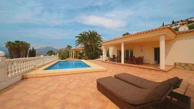 4 quarto Moradia para venda em Sanet i Negrals com piscina - 695 000 € (Ref: 9999300)