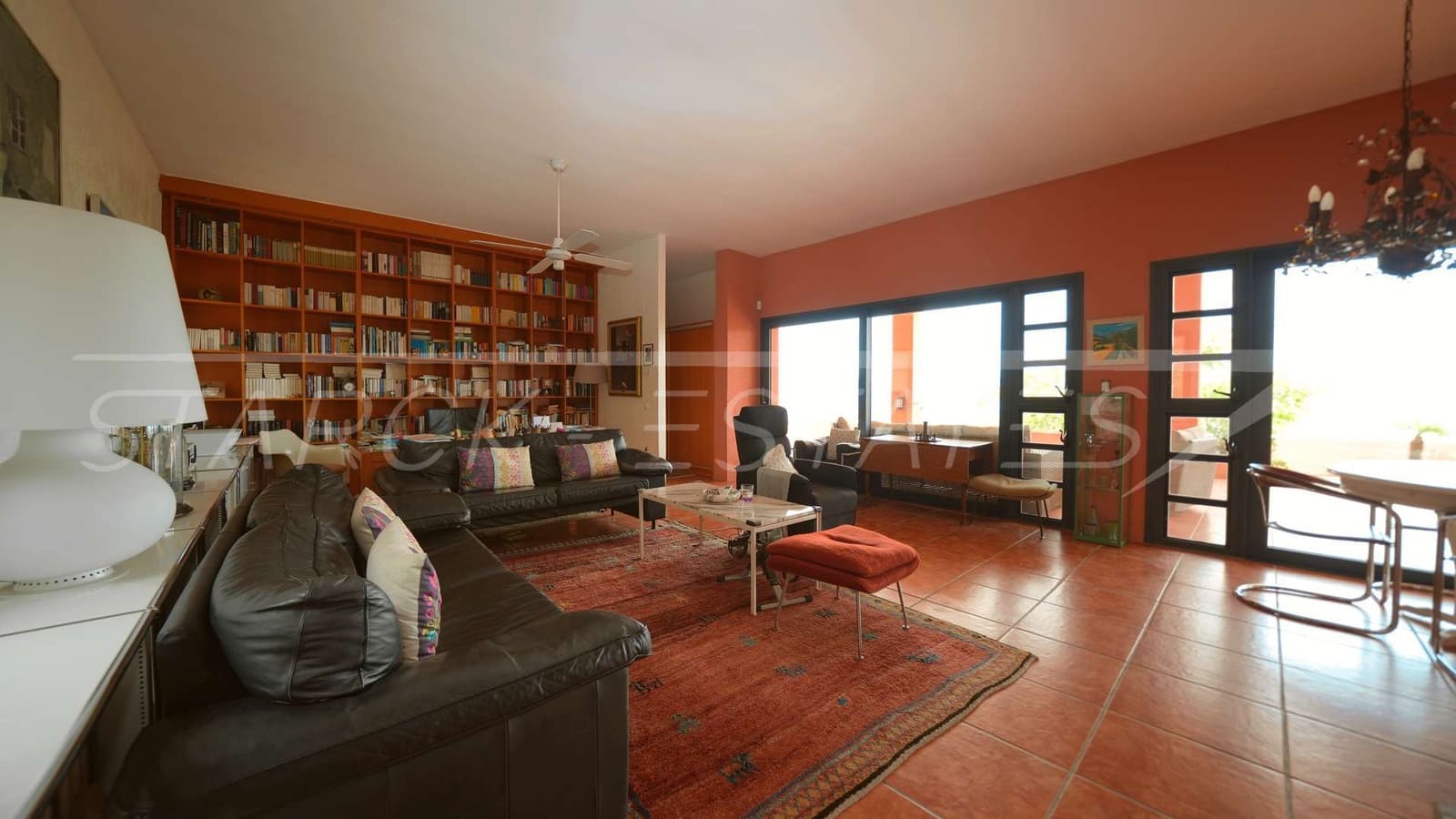 2 sypialnia Finka/Dom wiejski na sprzedaż w Benidoleig z basenem garażem - 650 000 € (Ref: 9999301)
