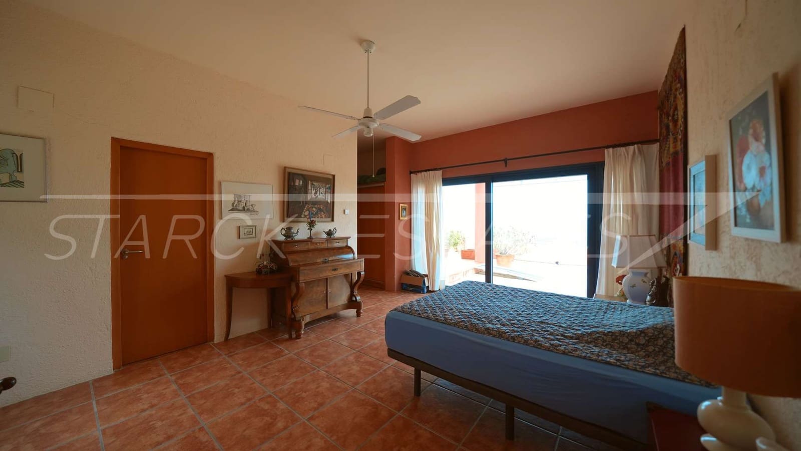 2 sypialnia Finka/Dom wiejski na sprzedaż w Benidoleig z basenem garażem - 650 000 € (Ref: 9999301)